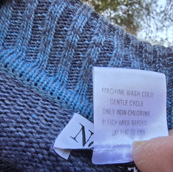Northstyle Space-Dye Striped Cardigan 1X - Picture 4 of 4